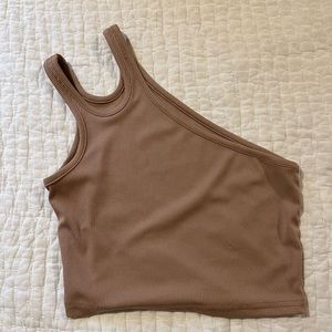One shoulder crop top